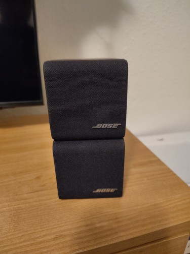 Bose red line - red, cube